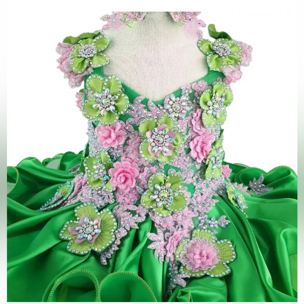 New 0-3 baby pageant dress baby